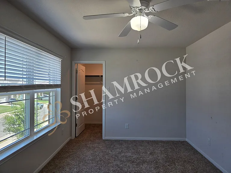 11224 Solar St — Photo 2
