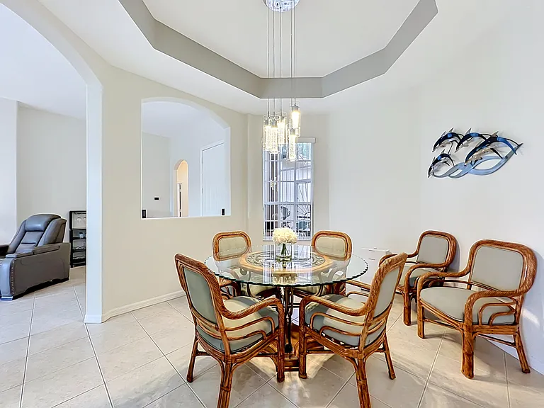 1343 Shoreline Cir — Photo 16