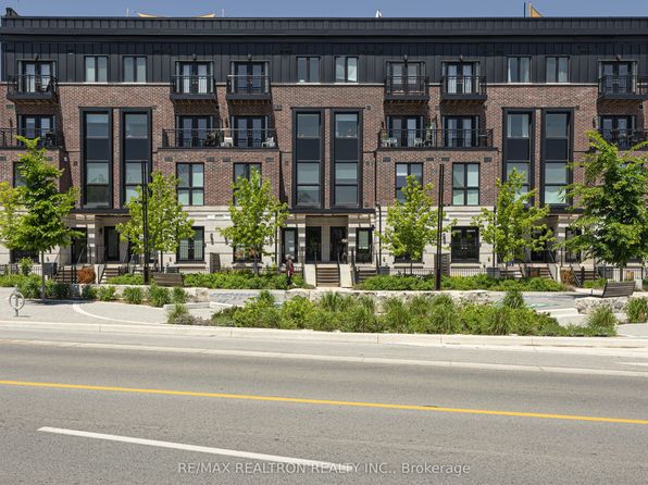 100 Coxwell Ave #Townhouse 7, Toronto, ON M4L 0B5