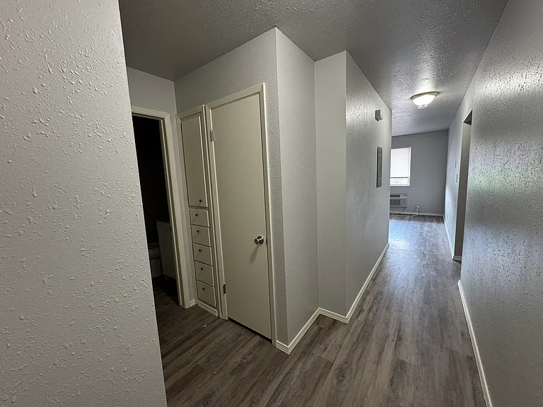 2405 W 2nd Ave #23 — Photo 8