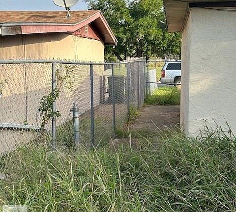 3rd image of 1474 Acacia Lake Dr
