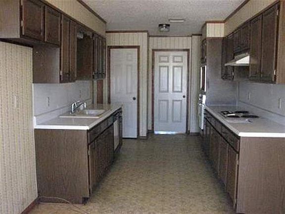 3rd image of 1406 Lorene Ln