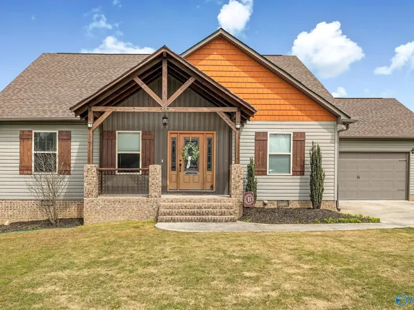 230 Berkshire Ln, Albertville, AL 35950