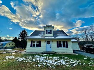 371 Saint Andrews Rd, Walden, NY 12586