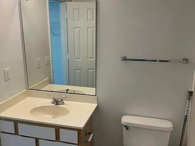 Arlington Apartments — Photo 135