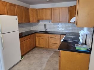 4135 Cesar Chavez St APT 8, San Francisco, CA 94131