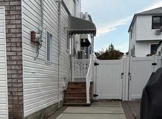 56 McVeigh Ave FLOOR 1, Staten Island, NY 10314
