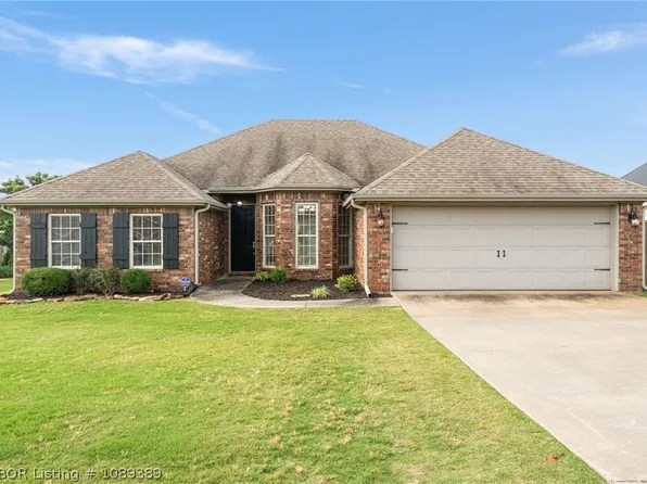 3309 Golf Course Dr, Alma, AR 72921