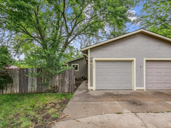 306 E Deer Creek Dr, Rose Hill, KS 67133
