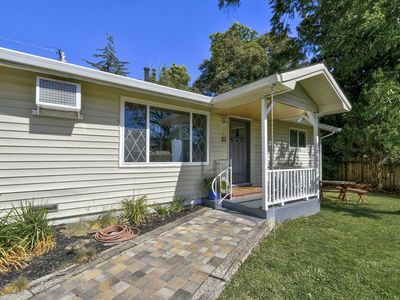 1376 Live Oak Ln, Auburn, CA, 95603