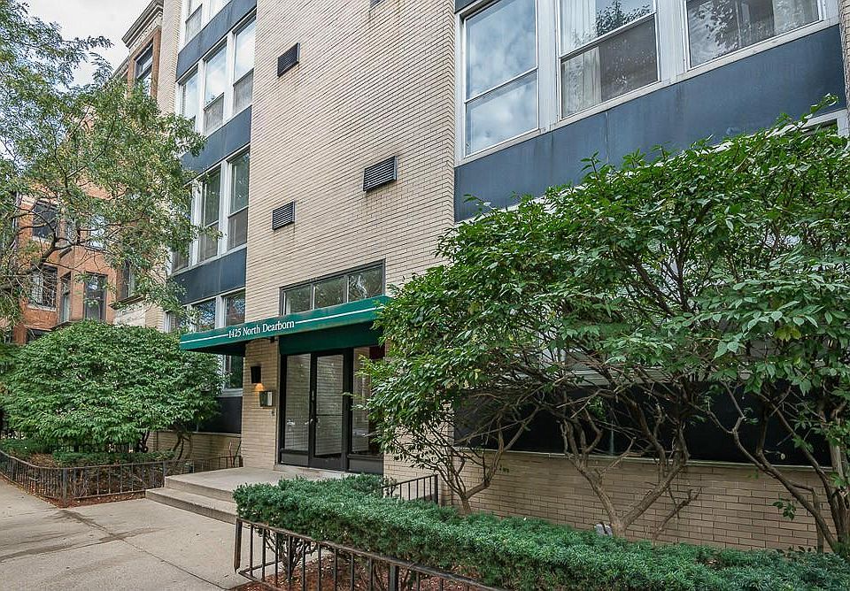1st image of 1425 N Dearborn St #B4a