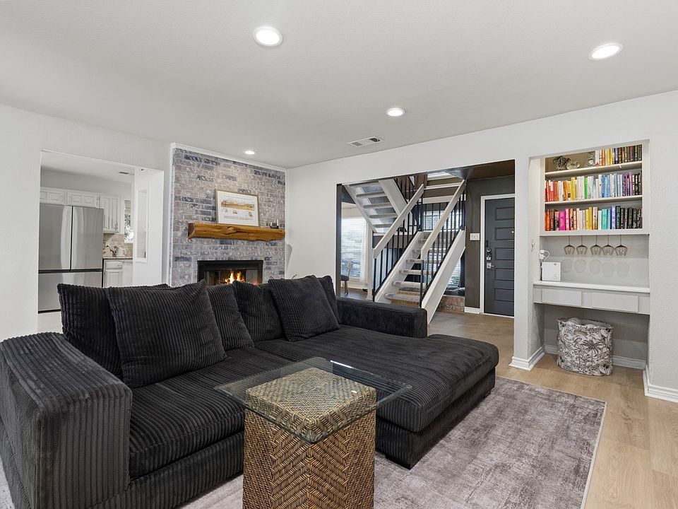 1st image of 2604 Fallcreek Dr