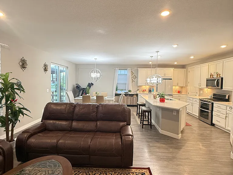 2076 Sicily Cir — Photo 6