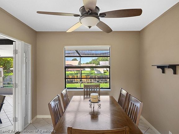 5th image of 1552 Camellia Ct