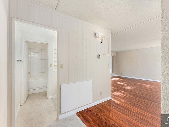 2nd image of 330 Sierra Vista Ave #10
