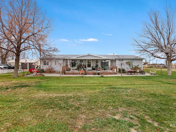 518 Sawtooth Ave, Buhl, ID 83316