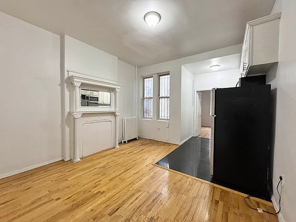 2nd image of 5 Macdonough St APT 1L