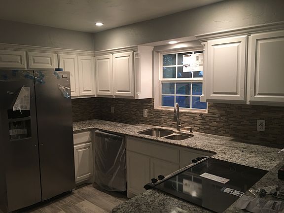 4th image of 1500 N Nelson St