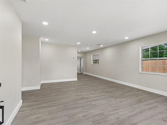 3rd image of 6532 S WEST SHORE CIRCLE