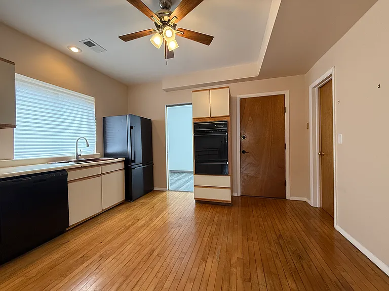 5024 N Meade Ave #1 — Photo 12