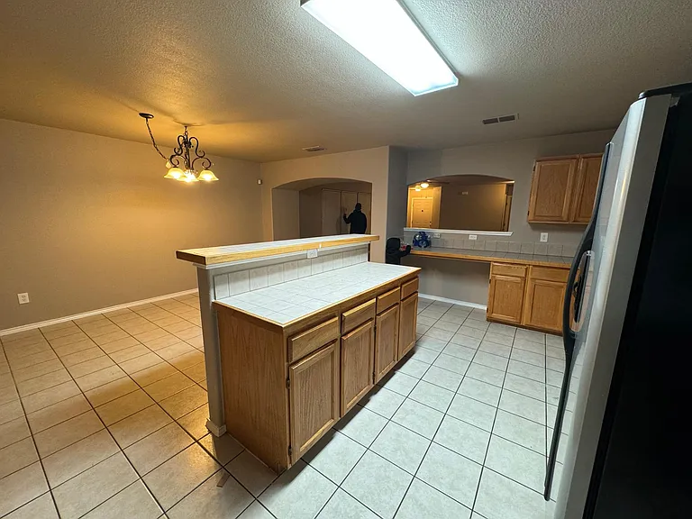518 Gandara Dr — Photo 7