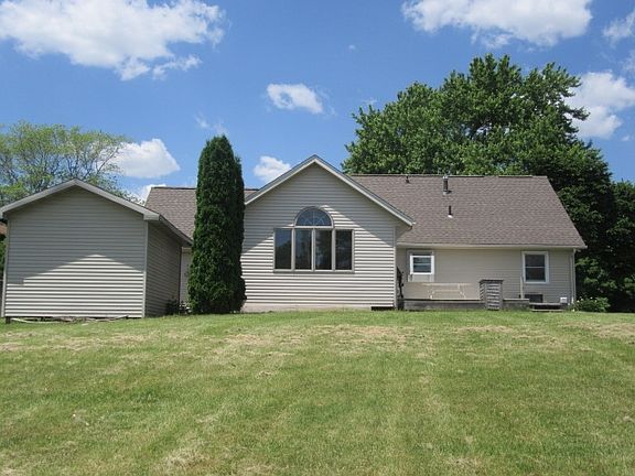 5th image of 52240 Country Acres Dr