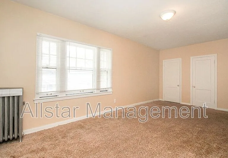 2100 Cottage Grove Dr — Photo 13