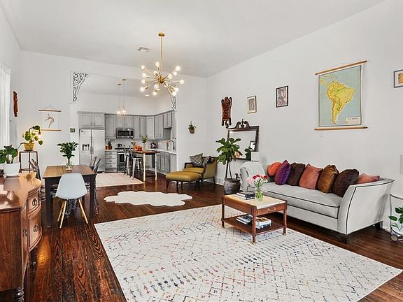 4th image of 1228 Music St