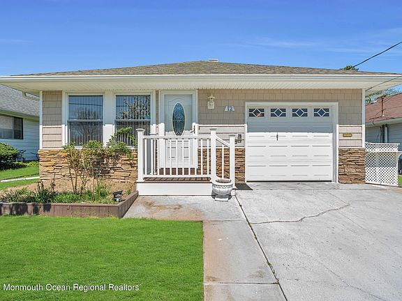 2nd image of 12 Mount Gannet Ln
