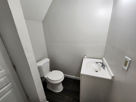 5th image of 3815 Cass Ave