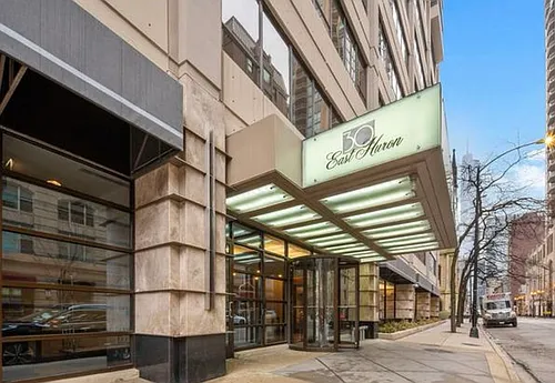 30 E Huron St #3001 Photo 1