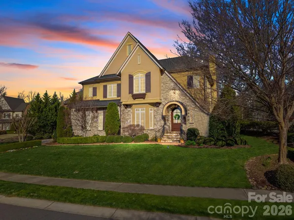 2498 Christenbury Hall Ct NW, Concord, NC 28027