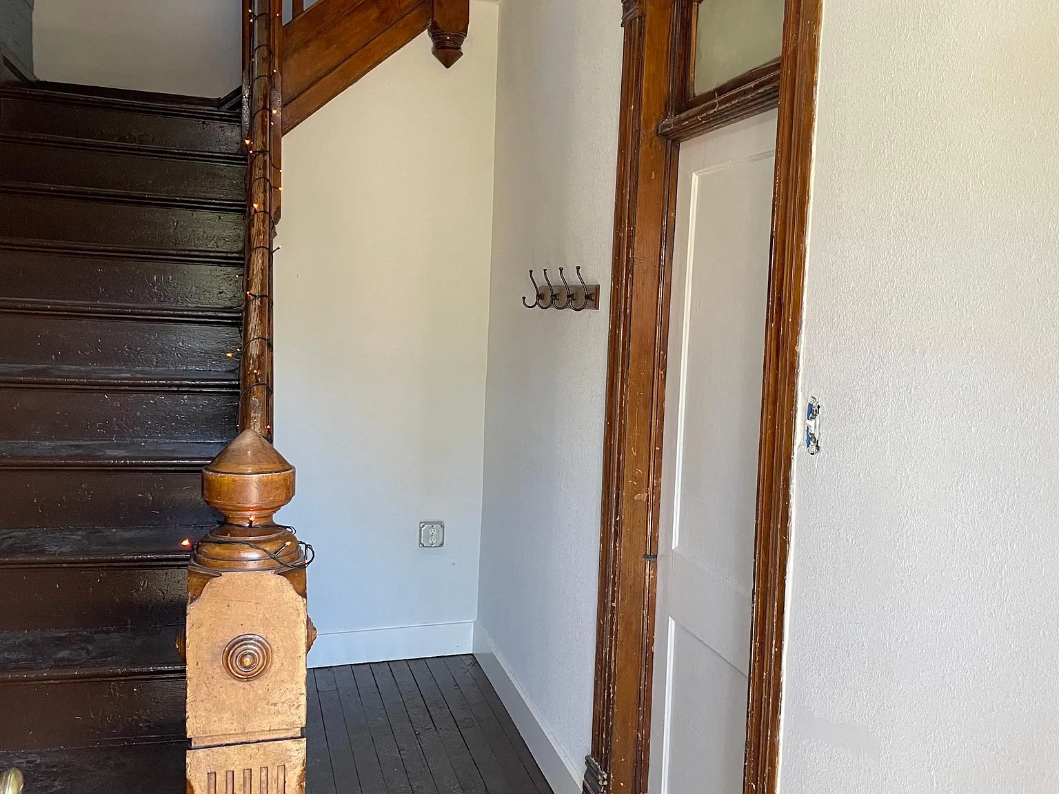 2 bed, 1000 sqft, $2,200 — Photo 3