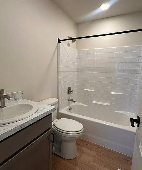 823 W Galloway Ave — Photo 9