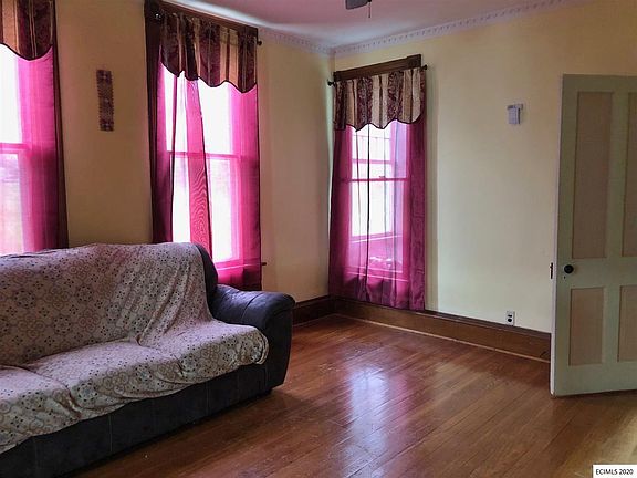 3rd image of 259-261 Valeria St