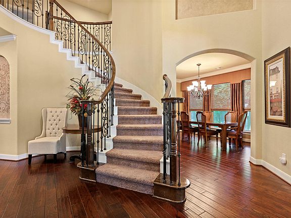 3rd image of 8707 Rosehedge Terrace Way
