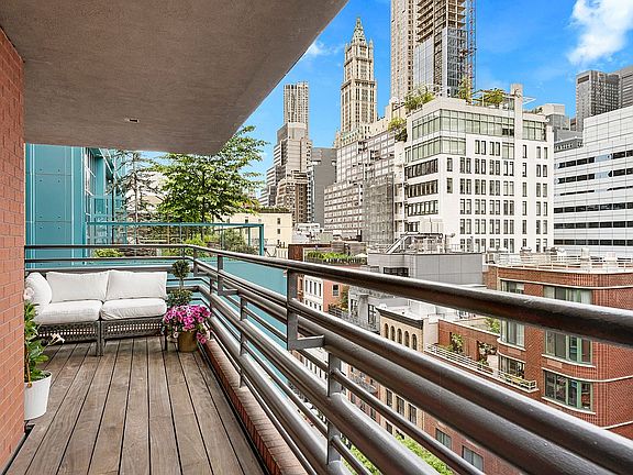 4th image of 92 Warren St APT 9