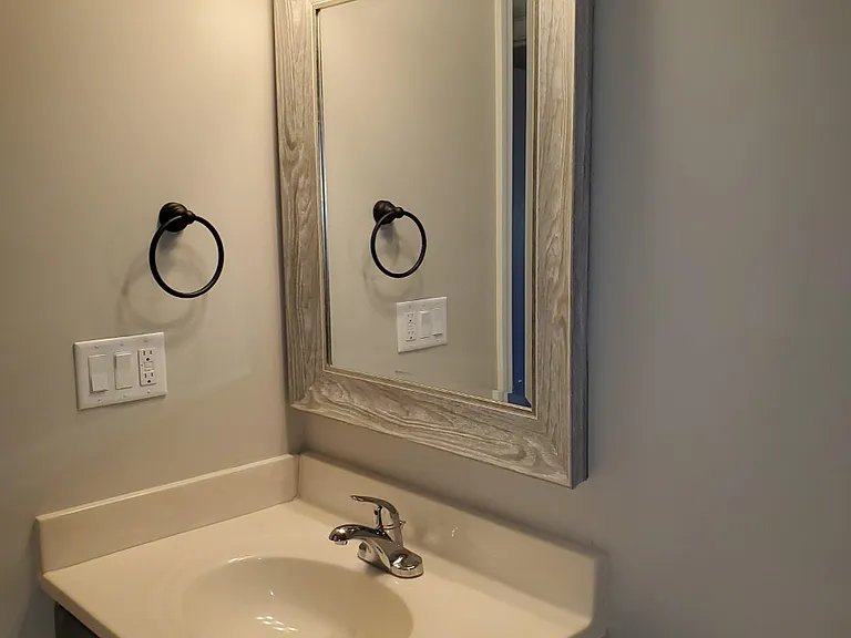 Lone Star Apartments — Photo 28