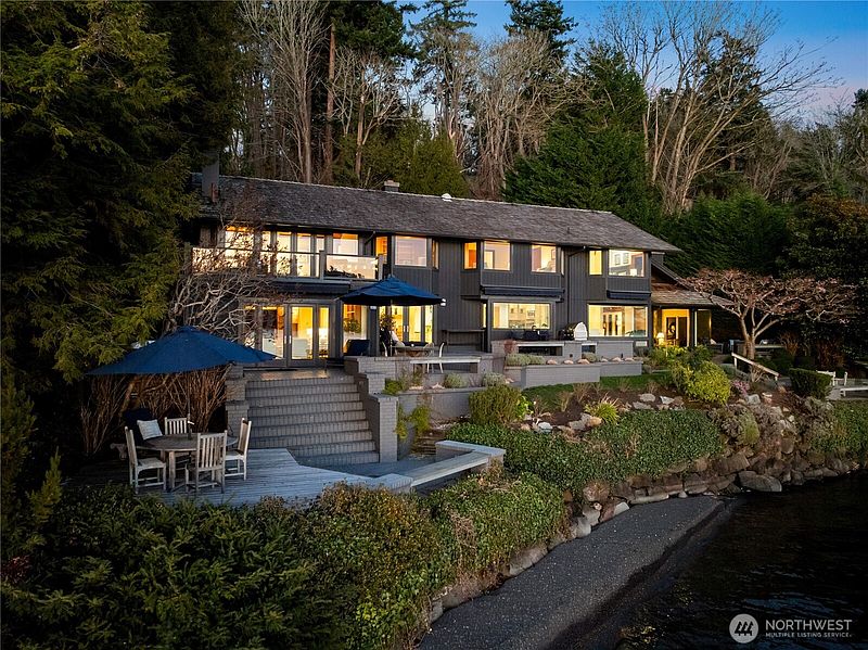 2nd image of 18 Holly Lane