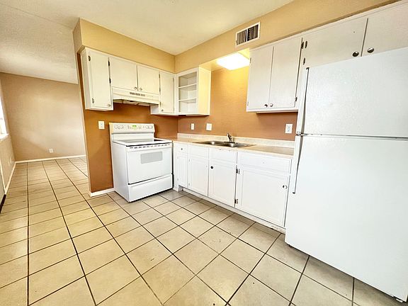 4th image of 537 Dallas St SE APT C