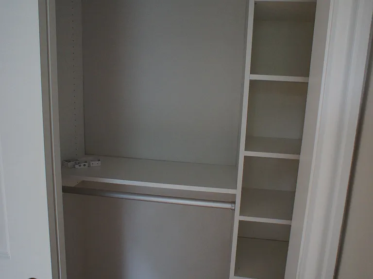 216 W Springfield St #3 — Photo 7