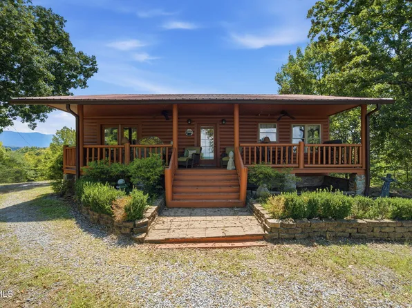 2607 Wildwood Rd, Dandridge, TN 37725