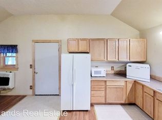 1597 N 8th St W, Riverton, WY 82501