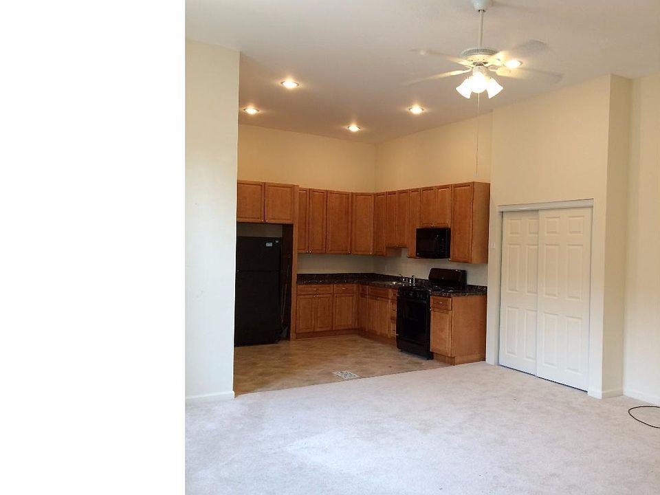 1st image of 2545 Brown St #1