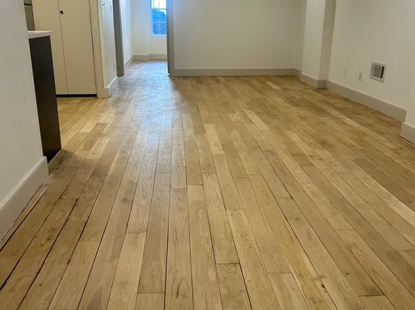 482 Van Buren Street image 5 of 13