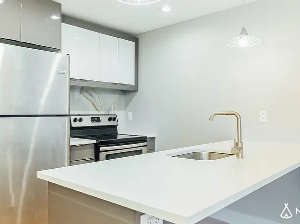 111 Erasmus St #15, Brooklyn, NY 11226
