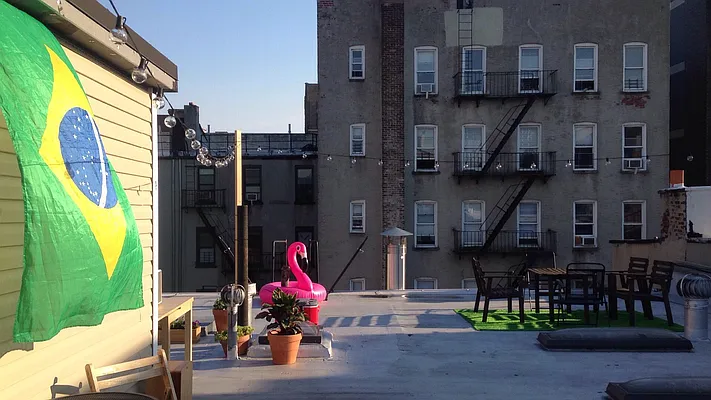 Rented by Nooklyn NYC LLC | media 19