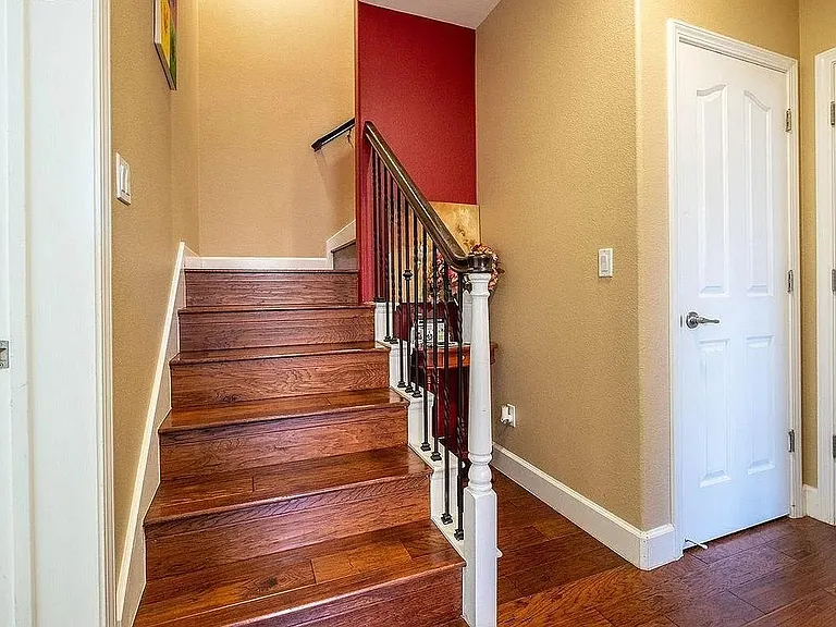 2925 Kobio Dr — Photo 2