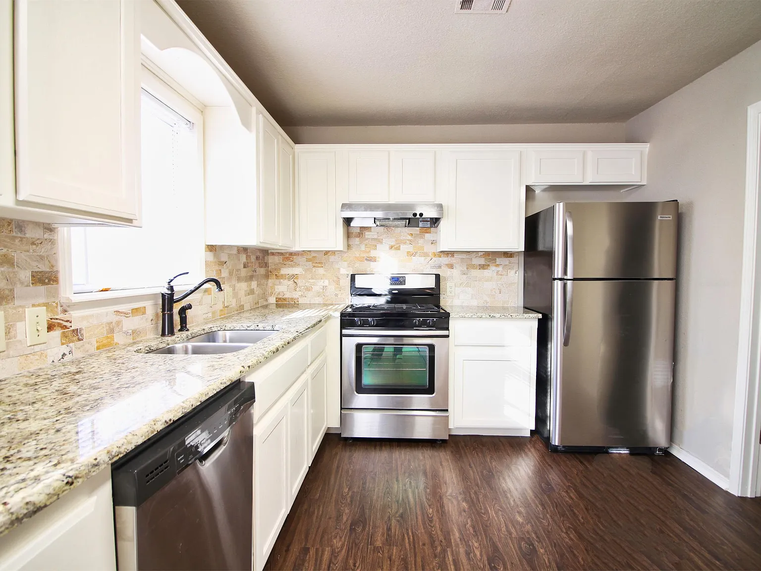 2218 South V - 1 — Photo 3