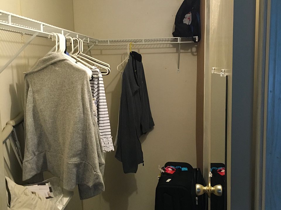 Walk in closet